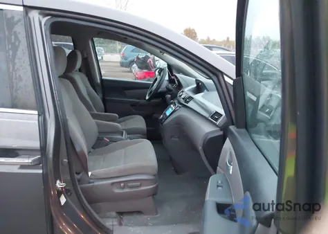 2016 Honda Odyssey Se z USA, uszkodzony, nr VIN 5FNRL5H32GB005156